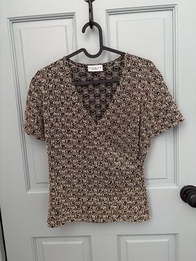 NINETY Black and Cream Short Sleeve Knit Top